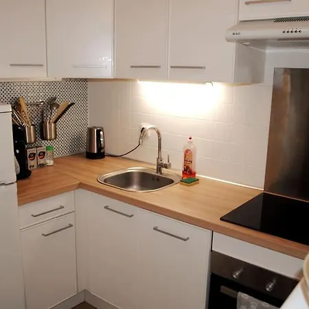 Walk To The Beach, Flat With Terrace And Parking Appartement