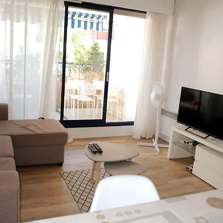 Appartement Walk To The Beach, Flat With Terrace And Parking *