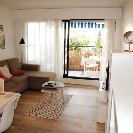 Appartamento Walk To The Beach, Flat With Terrace And Parking *